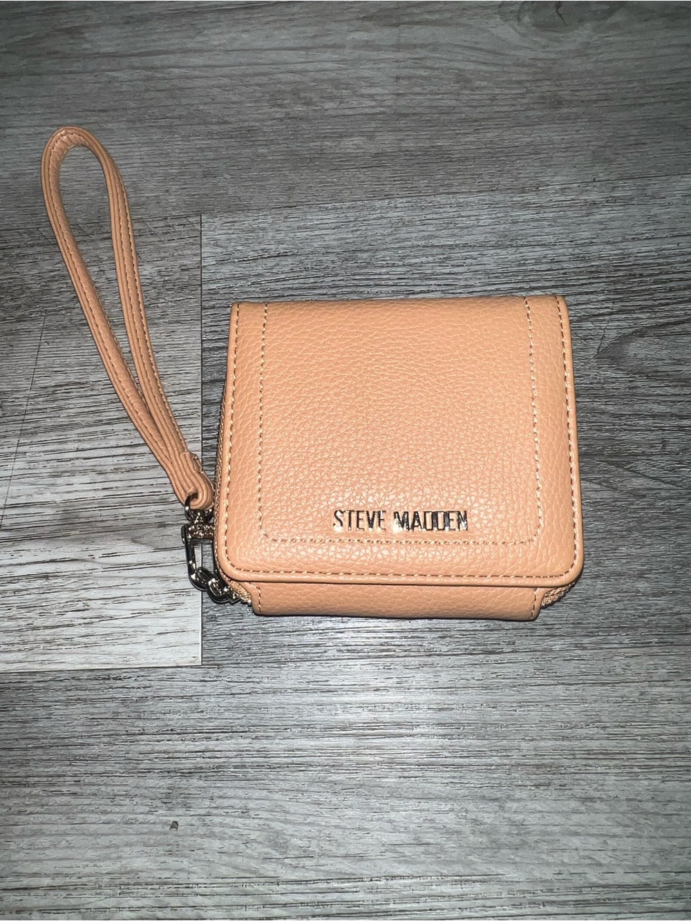 Steve Madden Peach/Cream Pebbled Wristlet Wallet with Strap
